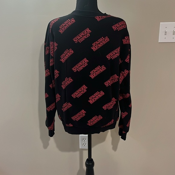 🌸5 FOR $25 🌸 Stranger Thing red and black sweatshirt - Picture 3 of 5